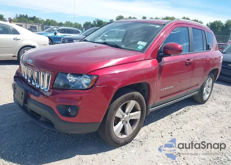 2017 Jeep Compass Latitude 4X4 z USA, uszkodzony, nr VIN 1C4NJDEB4HD168300